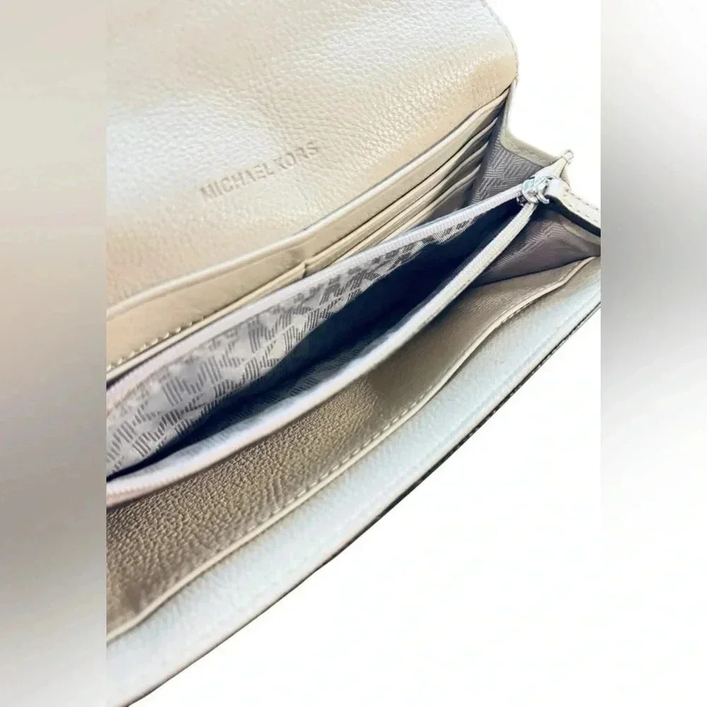 Michael Kors | Fulton Carryall Wallet in Cement